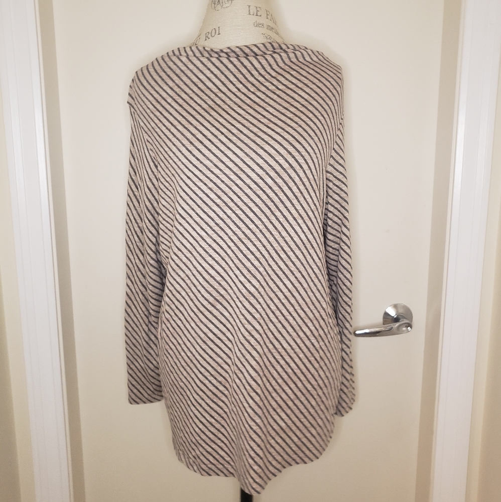Olsen horizontal stripe long taupe top